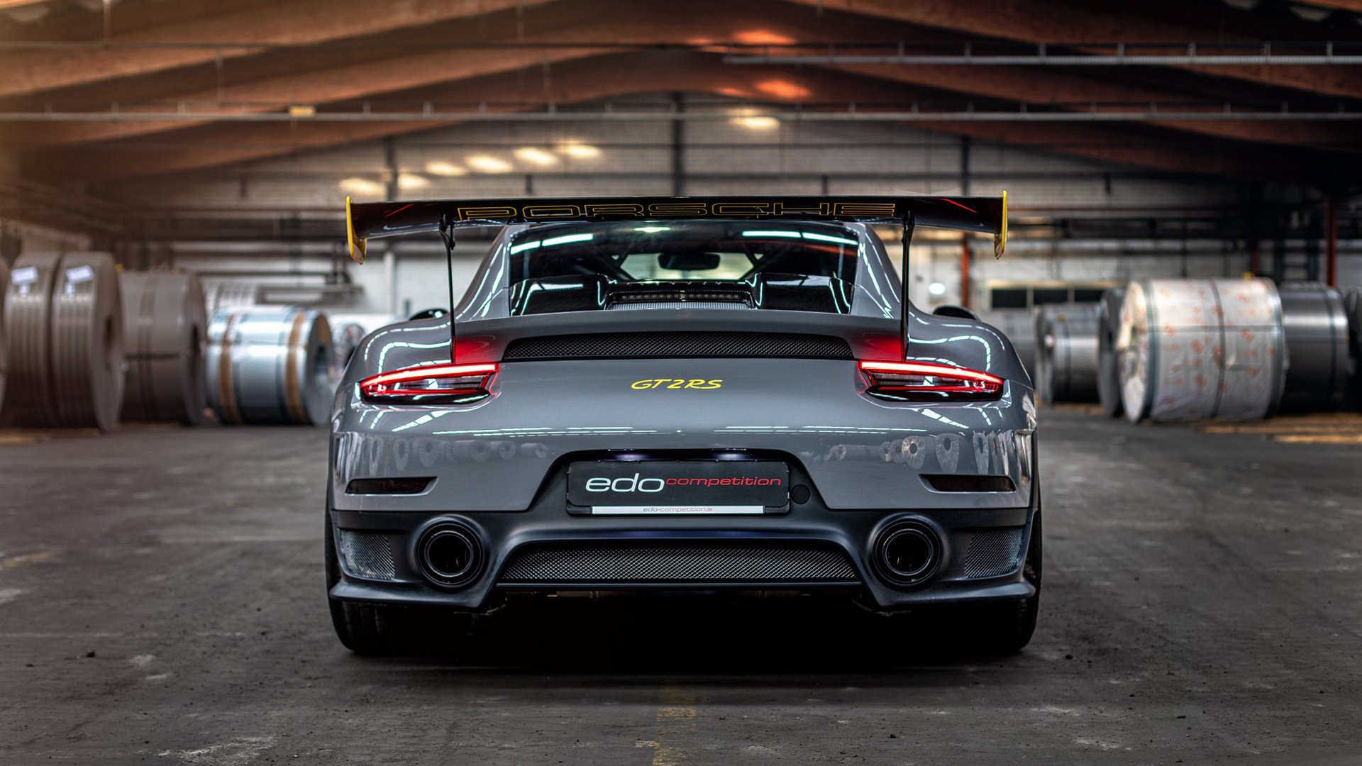 曼联中场组织者抢眼,球队战术逐步成型,曼联的中场球员